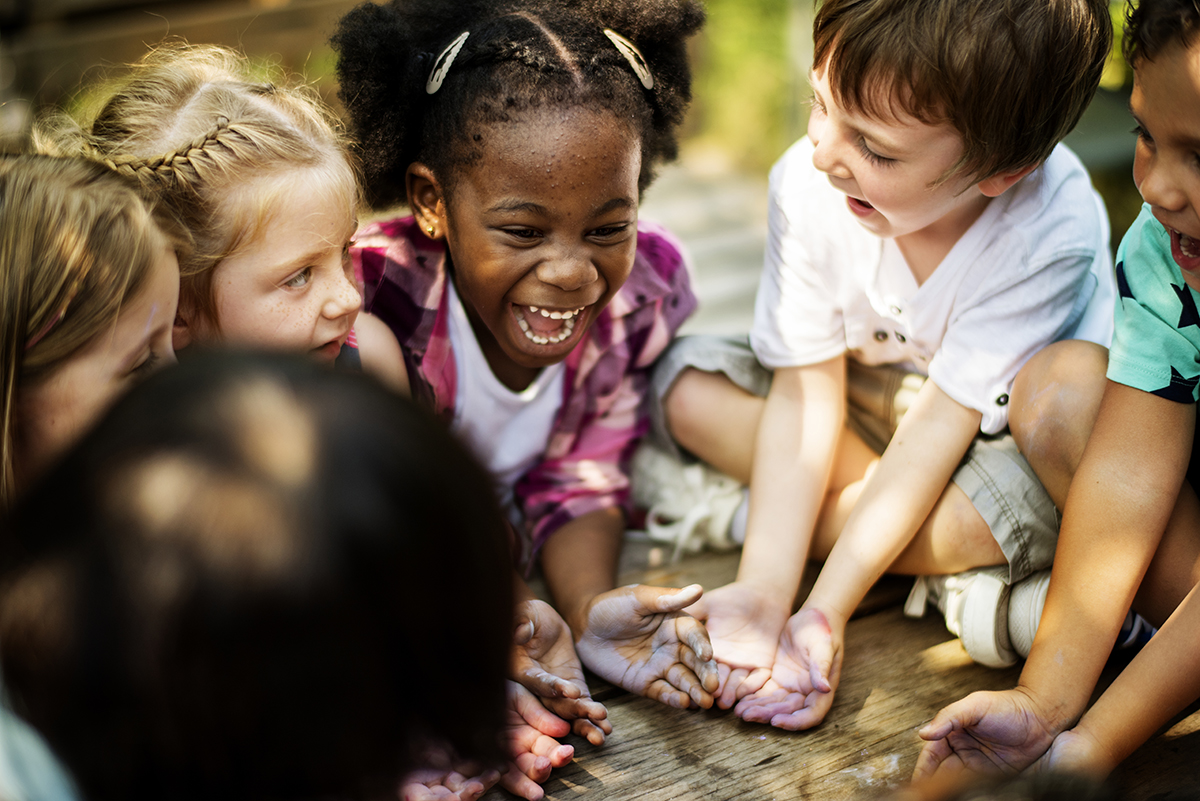 Adivinanzas para niños y chistes divertidos para una tarde de risas