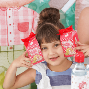 Niña con chuches